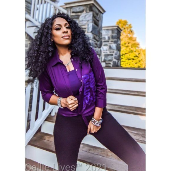 Elaine Professional Survivor: Purple Glitter Button Up Work Shirt purple black - Picture 15 of 16